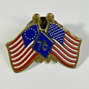 Vintage Patriotic the United States Bicentennial in 1976 lapel pin commemorating